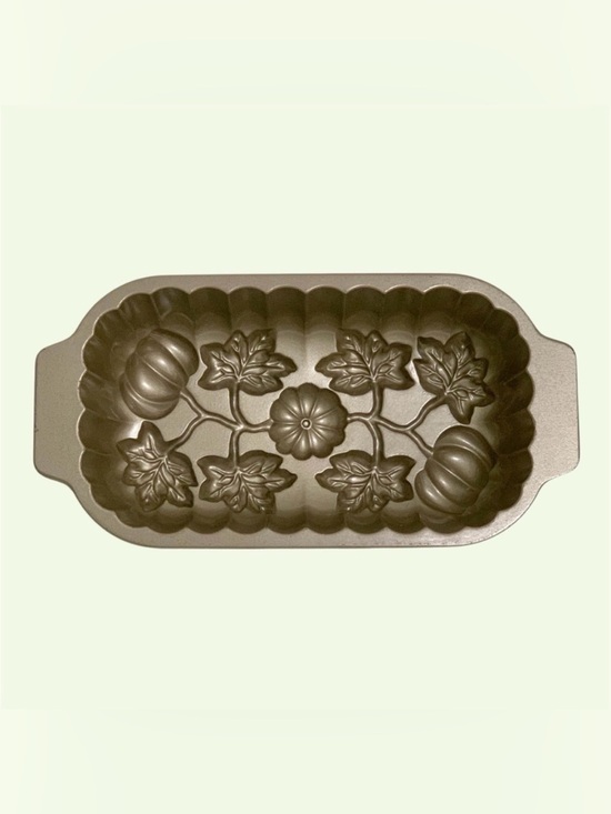 Nordic Ware Other - Nordic Ware Harvest Pumpkin Loaf Shimmery Light Gold 3D Baking Pan